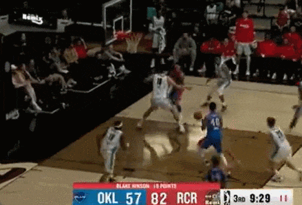 14+17！太牛逼了！混音队友点评杨瀚森