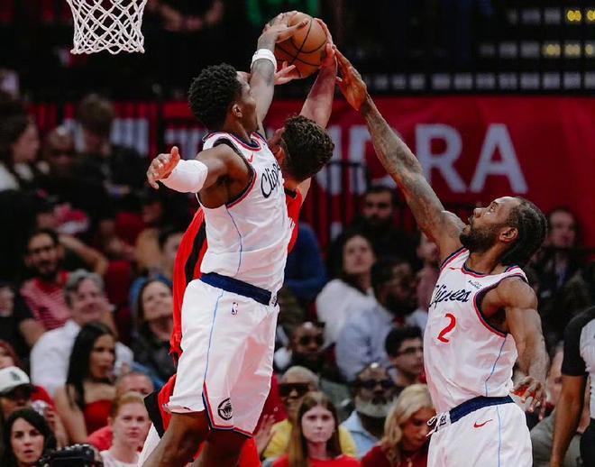 又被逆转!杜兰特空砍21+6,伦纳德27+12杀疯,乌度卡你该下课了