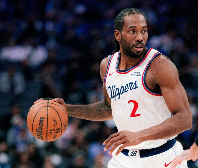 又被逆转!杜兰特空砍21+6,伦纳德27+12杀疯,乌度卡你该下课了