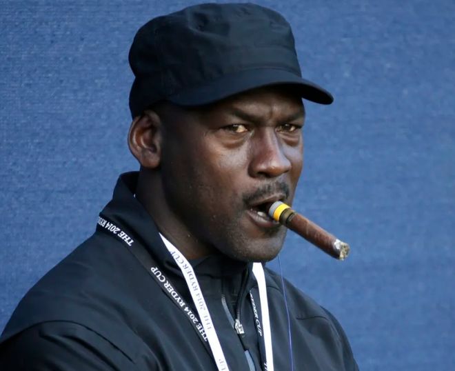 4000万美元一场！这才是篮球之神，詹姆斯还不行