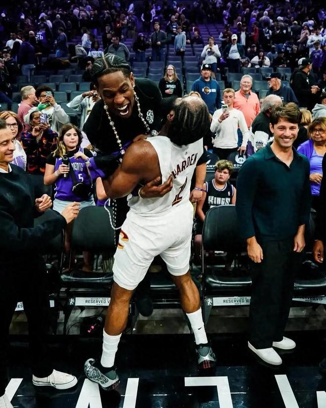 得分126.7!登顶联盟第一,哈登影响力太大了,米切尔也把话挑明