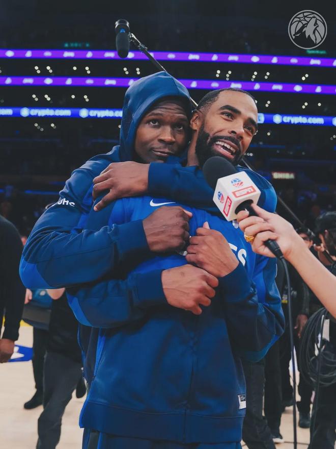 官宣签约!38岁老将回归!3换0年度最佳交易