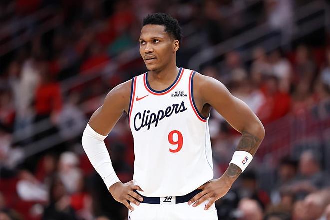 快船后场新援:一切都非常顺利,队友们都已经很熟悉我的风格了