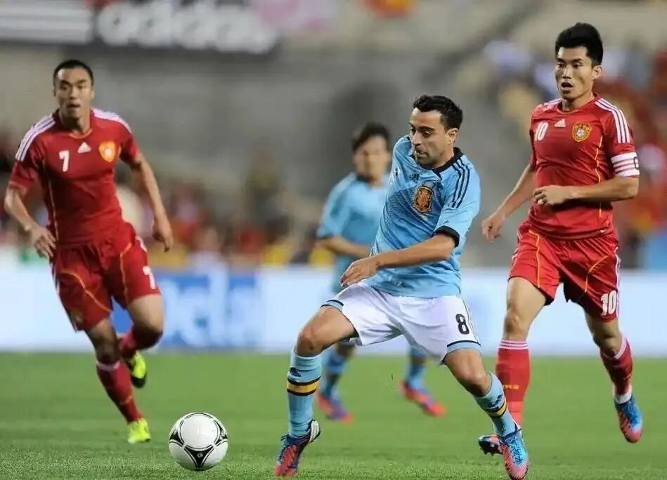 西班牙主动约战?中国男足可能真要踢世界第一了