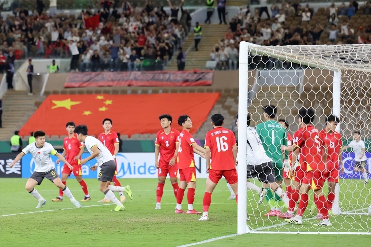 U23亚洲杯-彭啸向余望王钰栋建功 中国3-0越南进决赛 将与日本争冠