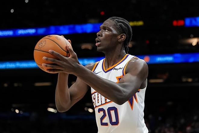 发展联盟表现相当可靠,太阳锋线新星什么时候才能在NBA站稳脚跟