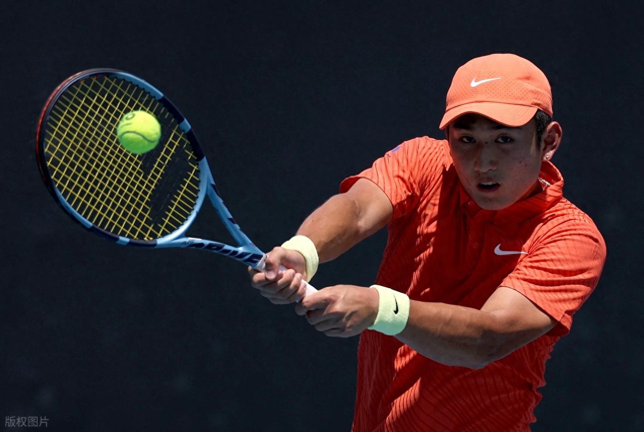 澳网爆大冷:卫冕冠军疯狂逆转,王欣瑜对手出炉,中国军团4胜4负