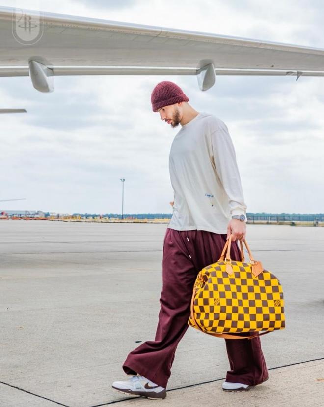 场均24+4+8!火箭错失夺冠拼图控卫,斯通为保守买单,KD来错队