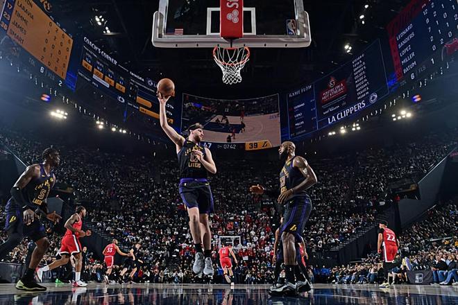 强力得分手也球都摸不着!湖人的战术安排实在是令人无法理解?