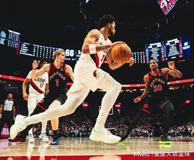 开拓者完败!莺歌20+7巴恩斯15分6帽,杨瀚森0分3板,霍勒迪尽力