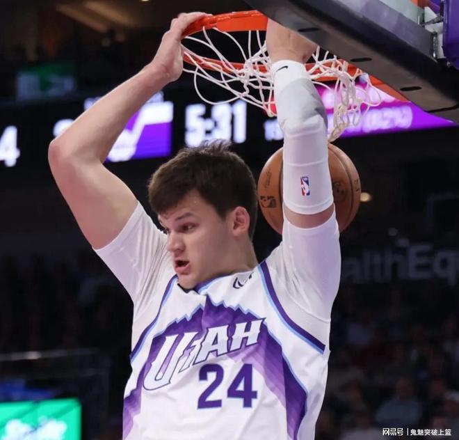 太惨了!仅24小时,这队两人赛季报销!