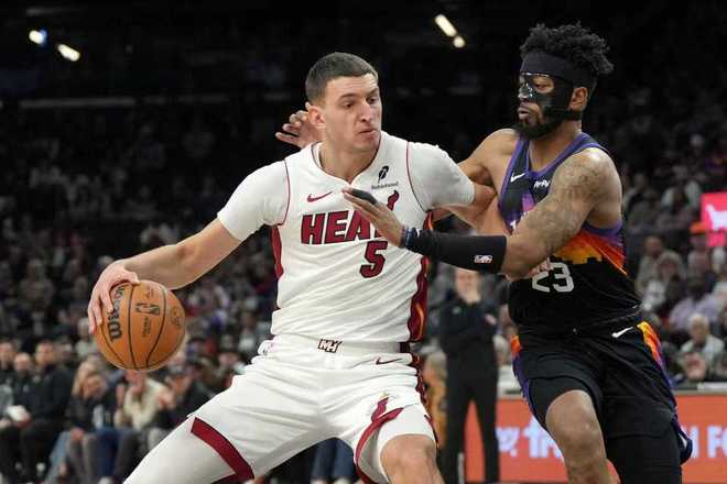 太阳双核伤停遭热火双杀:热巴22+7 狄龙26分阿伦三分11中1