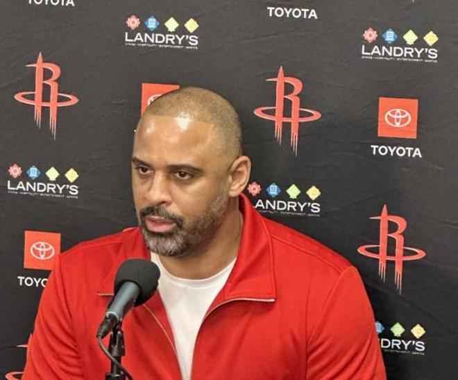 火箭队再伤一人!17+7+5后卫缺阵,背靠背首战,航天城残阵出击