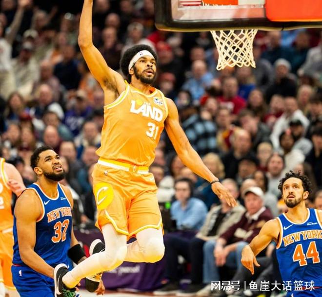 骑士赢球还存隐患,哈登创纪录!米切尔赛后摊牌,湖人旧将被认可