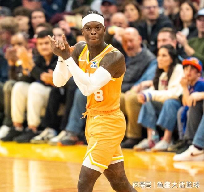 骑士赢球还存隐患,哈登创纪录!米切尔赛后摊牌,湖人旧将被认可