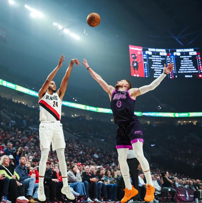 兰德尔13+7+6,华子34分麦丹化身全能战士,森林狼三杀开拓者