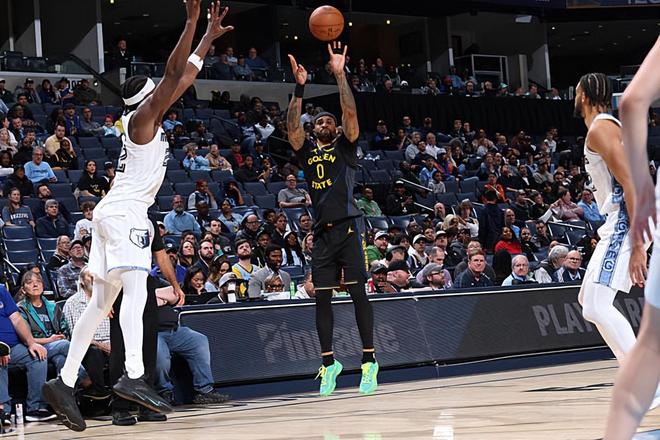 面对弱旅打出全能表现,勇士后场大闸的出场时间还会有所提升?