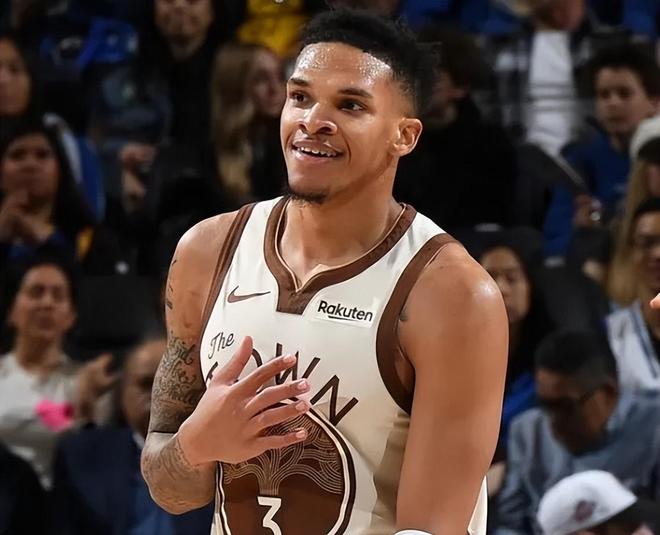 勇士140-124力克爵士 球员评价:5人优秀,4人良好,格林崩盘